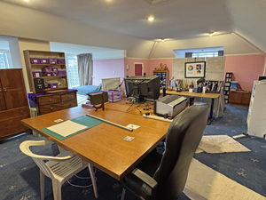 Photo 16- click for photo gallery